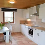 Gästehaus am Burgberg Apartment *