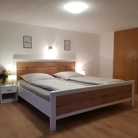 Gaestehaus Am Burgberg Apartmán Lichtenberg (Bavaria)