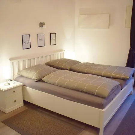 Gaestehaus Am Burgberg Apartamento Lichtenberg (Bavaria)