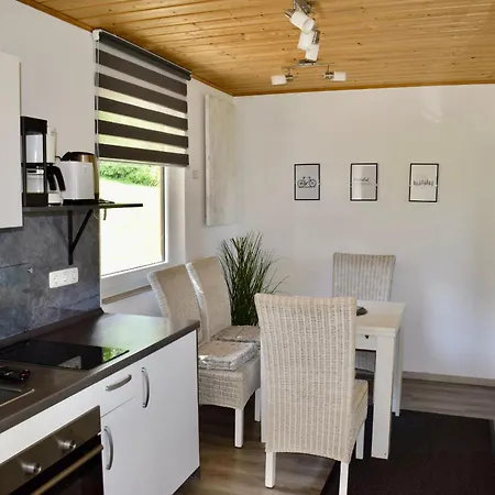 Apartamento Gaestehaus Am Burgberg Lichtenberg (Bavaria)