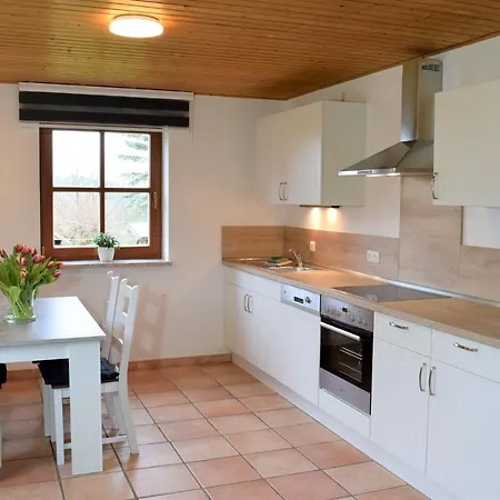 Gaestehaus Am Burgberg Apartmán *